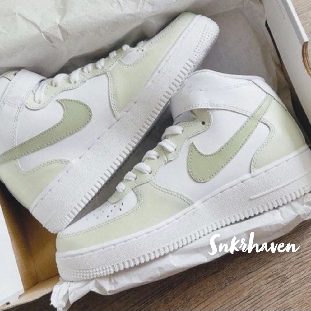 Nike Air Force Mids Avocados
